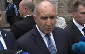 радев смотан охраняват безброй мутри