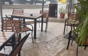 извънредно черноморец вода силна буря връхлетя курорта видео