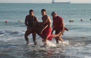 лудост плажа ден спасиха деветима удавяне кабакум