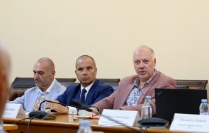 държавата въвежда ясна отговорност изисквания безопасност операторите атракционни услуги