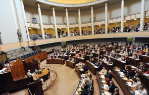 финландски депутат самоуби