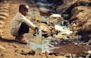 светът изправя засилваща епидемия холера
