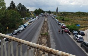недоволство протестиращи плевенчани затвориха пътя софия