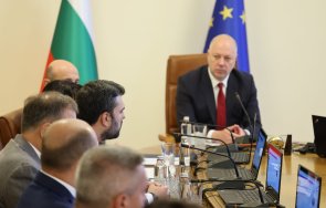 министър георгиев дипломатическата служба бива заложник вътрешнополитически опити злоупотреба процедури