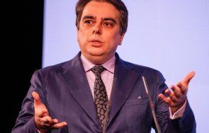 пуста суета асен василев бетер кифлите лъснаха паскал снимка