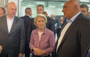 първо пик борисов посрещна урсула сопот живо обновена