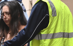 доживотен затвор осъдиха австралийката отровила гъби роднините