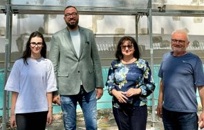 рекордни темпове ремонтите пловдивските училища снимки