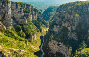 трагедия туристка загина падайки 300 метрова пропаст гърция