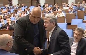 пик борисов тошко йорданов топло ръкостискане казаха видео