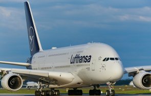 последните минути инцидент самолет софия франкфурт машината кацна аварийно сърбия