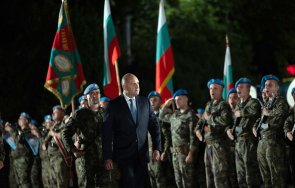 премълча радев рисковано качите партийния трамвай президента кремълофил