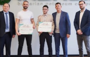 стипендии 3000 двама талантливи студенти филиала пловдив