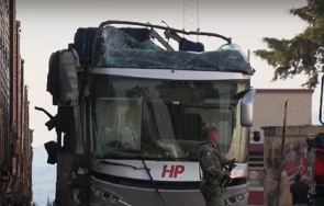 загинали ранени сблъсък влак автобус мексико