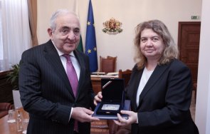  наталия киселова срещна генералния секретар пачис асаф хаджиев