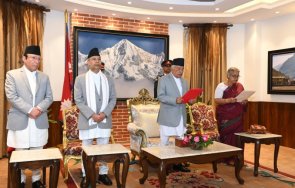 президентът непал разпусна парламента насрочи избори