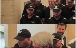 извънредно пик доведоха белезници благомир коцев съда киро посрещна ухилен уши залата видео