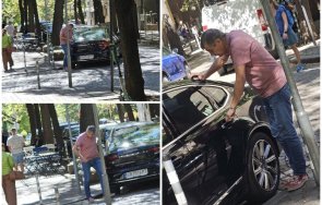 бившият кмет софиянски гази законите паркира насред софия насрещното кьоше папарашки снимки