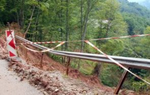 укрепват голямото свлачище трънско