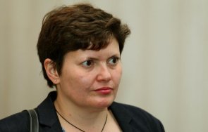 поискаха оставката шефката дабдп 