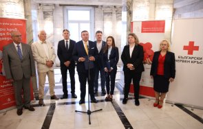 добро дело кръводарителска акция парламента снимки