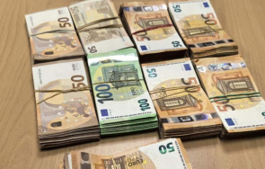 пари матрак митничари спряха близо 160 000 евро капитан андреево