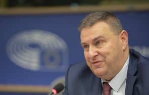 емил радев организира международен форум изкуствения интелект