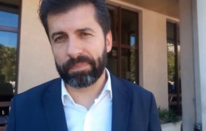 горещо пик кирил петков дотърча два часа закъснение делото благо коцев пеевски главата устата видео