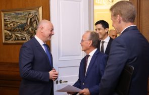 засилване съвместната търговия взаимните инвестиции обсъди премиерът делегация юта