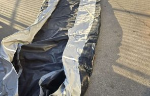 контрабандни надуваеми лодки двигатели тях задържаха капитан андреево снимки