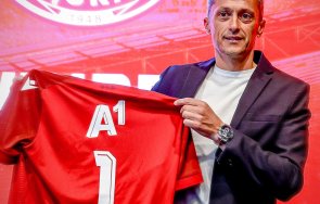 трудно гостуване христо янев третото завръщане начело цска