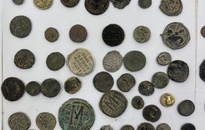 спипаха контрабандни старинни монети предмети капитан андреево скрити касетка зеленчуци