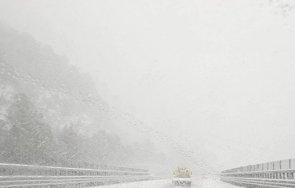 апи докладва възстановено движението магистрала хемус