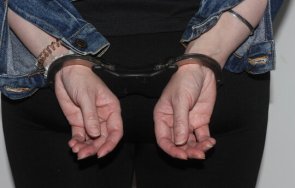 хванаха две крадли едната годишна кражба храм бургас