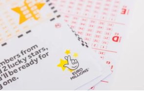 мъж забравил якето лотариен билет оказало печели 153 милиона евро