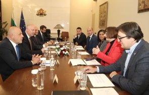 премиерът росен желязков българия проучва възможността строителство гигафабрика изкуствен интелект партньорство ibm европейската комисия