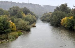 река белица повиши нивото часа остава метър опасни стойности