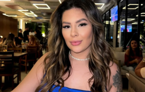 популярен модел загина адска катастрофа изхвърчайки предното стъкло колата