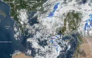 циклон донесе бури проливни дъждове гърция