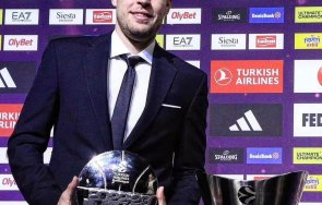 Александър Везенков