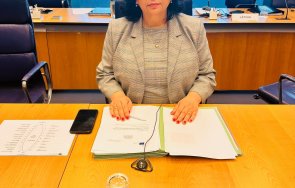 първи път българският министър финансите участва заседание еврогрупата снимки