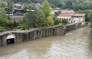 река янтра заля входа църквата четиридесет мъченици велико търново