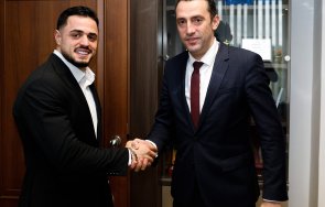 министър пешев награди парична премия световния шампион карлос насар видео