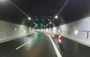 вторник сряда нощта почиства тунел блатино магистрала струма движението двупосочно една тръбите