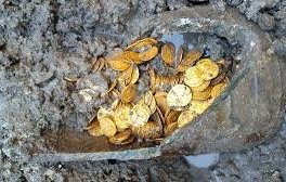 иманяр предаде римско съкровище властите години откриването