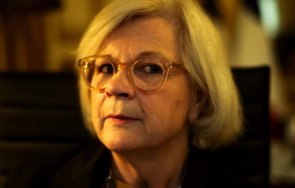 отбраната женски ръце катрин вотрен оглави френската армия