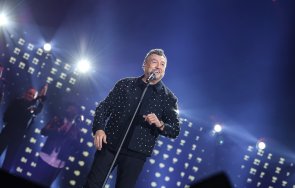 любо киров празнува години сцена два концерта ндк