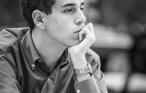 светът шахмата шок гросмайсторът даниел народицки почина внезапно години