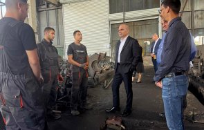 вицепремиерът караджов железопътните депа софия пловдив горна оряховица бъдат основните бази поддръжка новите влакове снимки