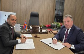 кметът шумен подписа договор сътрудничество арташат армения снимки